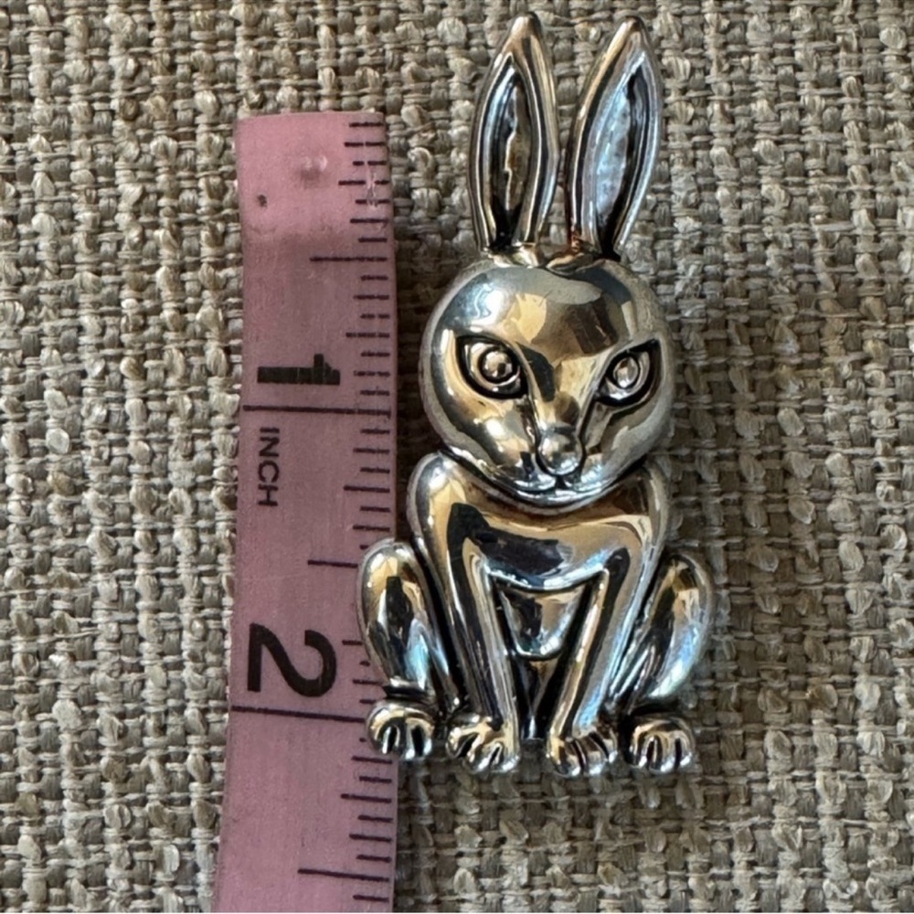 Vintage Marie Jennifer Easter Bunny Brooch and Earrings Set - Picture 7 of 8